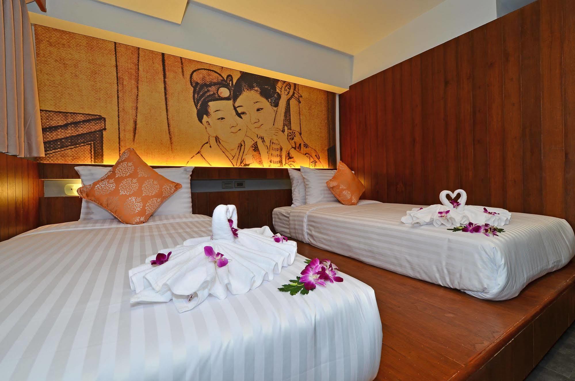 Lap Roi Karon Beachfront By Shanaya Bagian luar foto